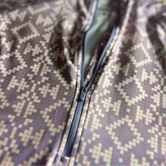 NIKE PRO WOMEN’S MULTICOLORED (PURPLE) FLEECE LINED HALF ZIP PULLOVER SIZE L - Picture 4 of 6